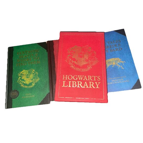 Harry Potter Hogwarts Library: 3 book Hardback Box Set - Picture 3 of 6